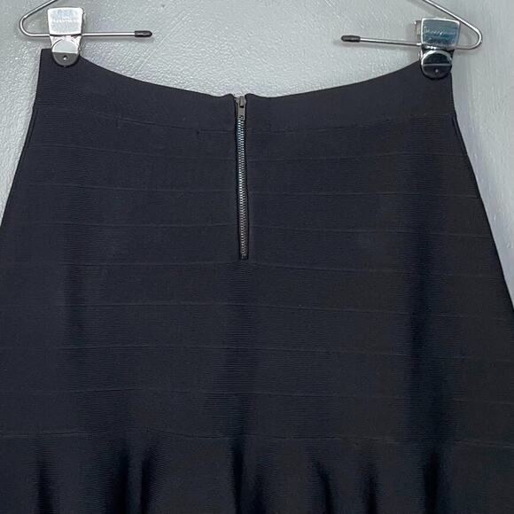 Guess Size XL Stretch Black Bandage Flare Skater Mini Skirt Dark Goth Romantic - Picture 4 of 9